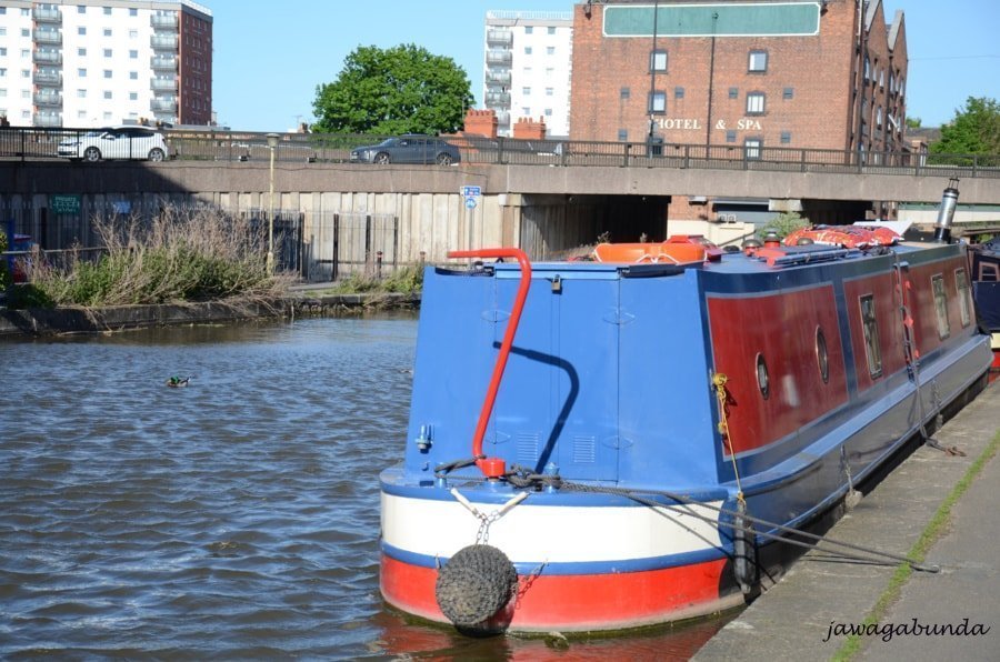 Barka na kanale