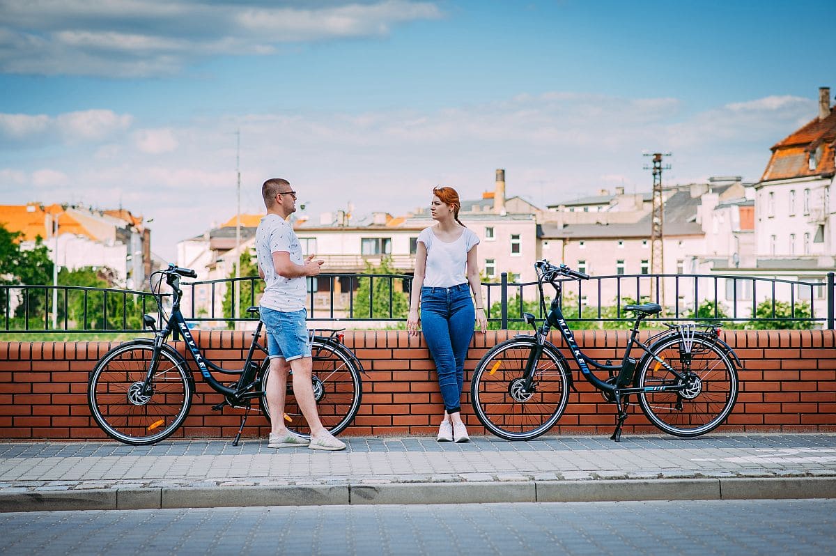 rower elektryczny poza miastem