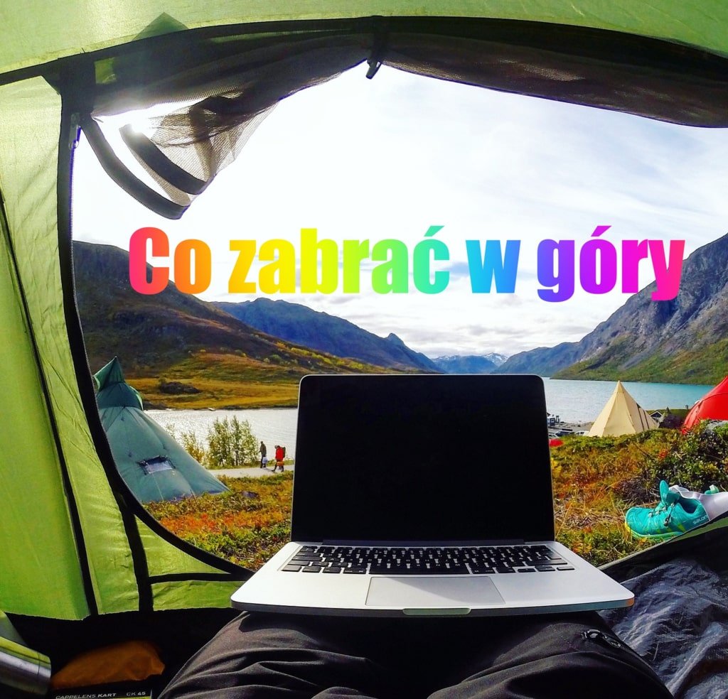 namiot i w namiocie laptop w tyle góry
