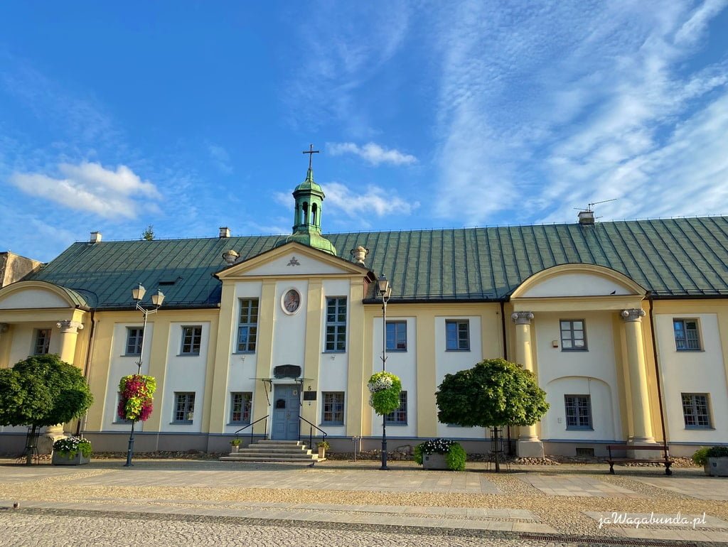 budynek dawnej szkoły