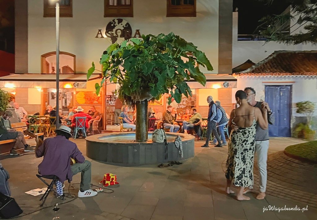 Para tańczy na Teneryfie