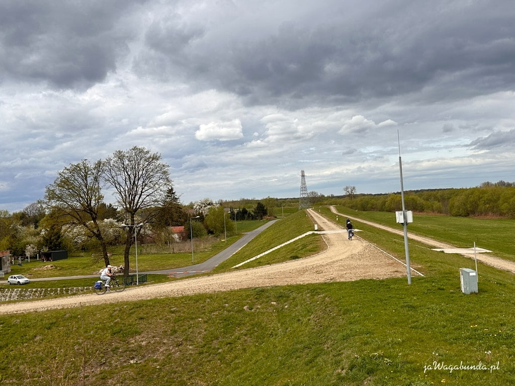 trasa rowerowa na wałach