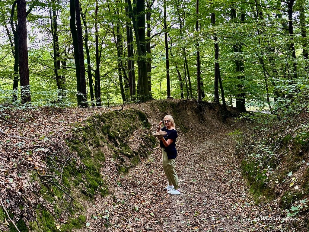 kobieta w wąwozie