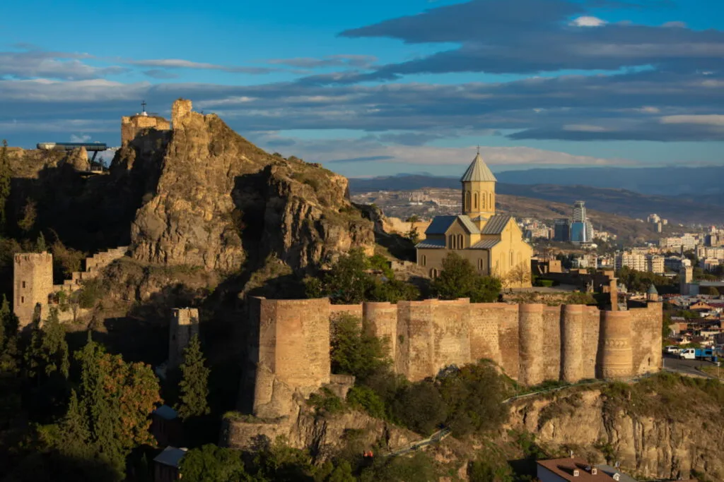 Tbilisi, stare miasto i twierdza Narikala